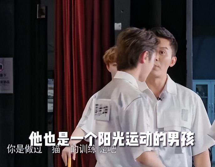 nba形象代言人蔡徐坤（蔡徐坤：手撕黑幕戰(zhàn)勝資本，卻因“打籃球”被全網(wǎng)黑，他經(jīng)歷了啥）