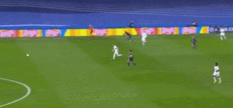 巴黎圣日耳曼vs皇馬（3-1！極限逆襲！巴黎歐冠轟然出局，梅西啞火，本澤馬一戰封神）