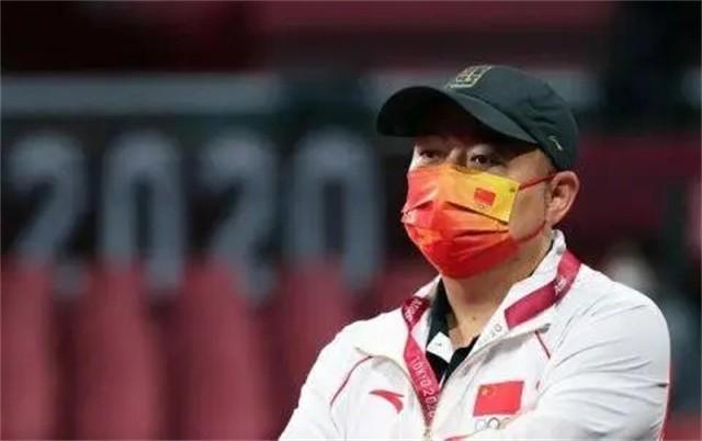 劉國梁事件來龍去脈是什么（2017年，劉國梁卸任總教練：拒絕被降級當組長，主動辭職不愿從政）