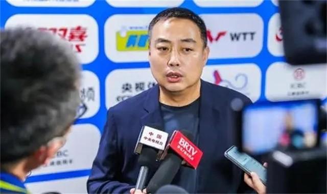 劉國梁事件來龍去脈是什么（2017年，劉國梁卸任總教練：拒絕被降級當組長，主動辭職不愿從政）