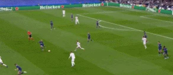巴黎圣日耳曼vs皇馬（3-1！極限逆襲！巴黎歐冠轟然出局，梅西啞火，本澤馬一戰封神）
