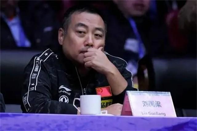 劉國梁事件來龍去脈是什么（2017年，劉國梁卸任總教練：拒絕被降級當組長，主動辭職不愿從政）