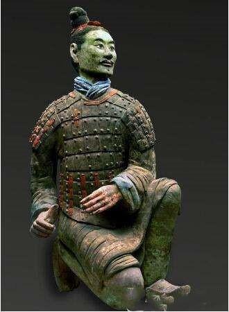 秦始皇兵馬俑（秦始皇陵里有一神秘兵馬俑，至今無法解釋，僅向世人展示過四次）