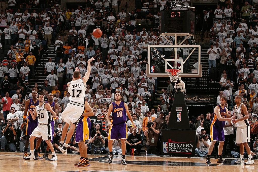 nba裁判不公平（改變冠軍歸屬！盤點NBA最有爭議的十大判罰：裁判決定比賽結果）