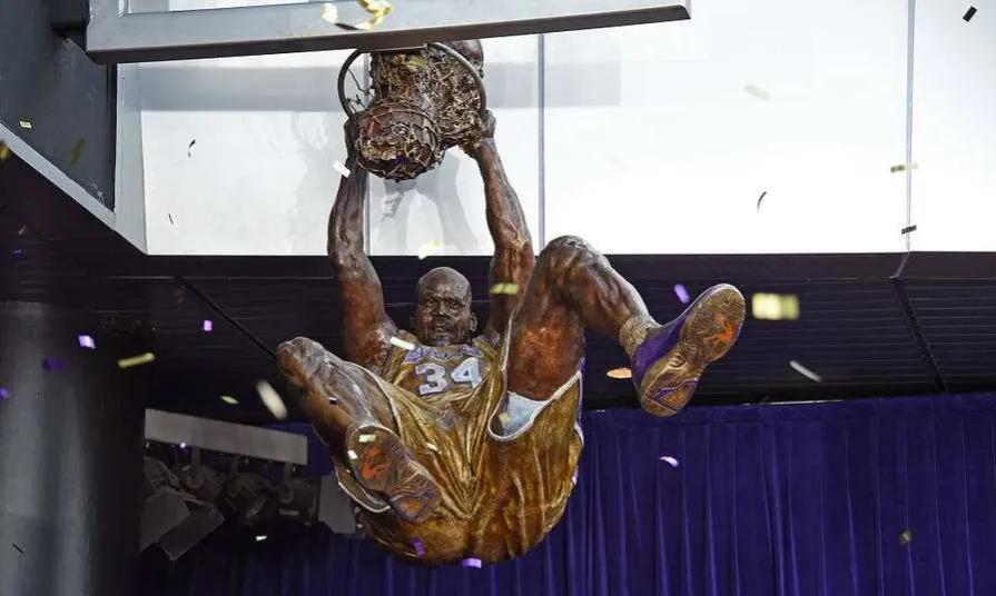 有哪些nba球星有塑像（盤點NBA中讓球隊塑立雕像的球星，下一個擁有雕像的會是誰？）