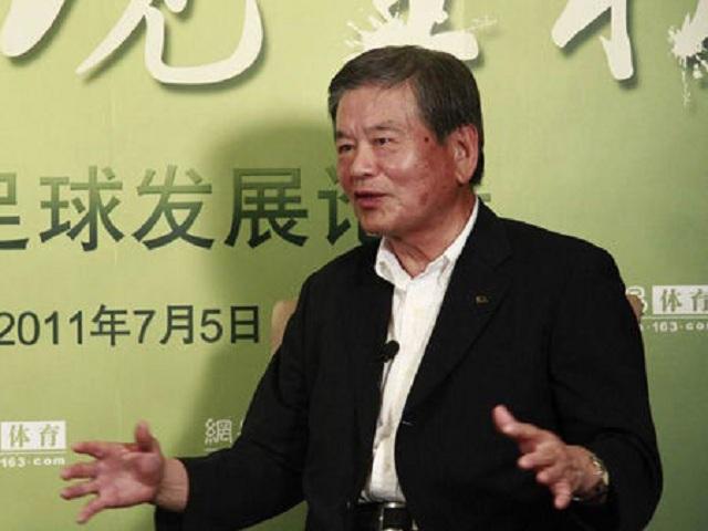 98世界杯預選賽中國隊（回顧國足2002年晉級世界杯：占天時地利人和，現役國足為何趕不上）