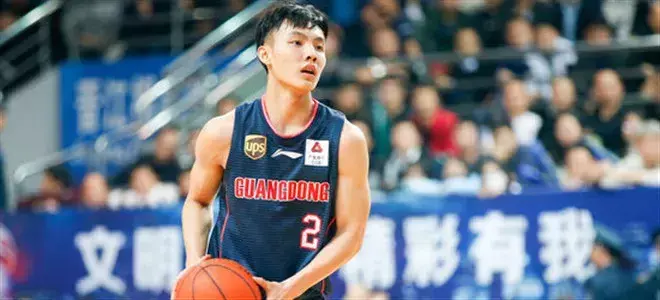 cba100籃球命中率（3秒壓哨絕殺！CBA總決賽100%命中率，這個(gè)廣東小伙贊）
