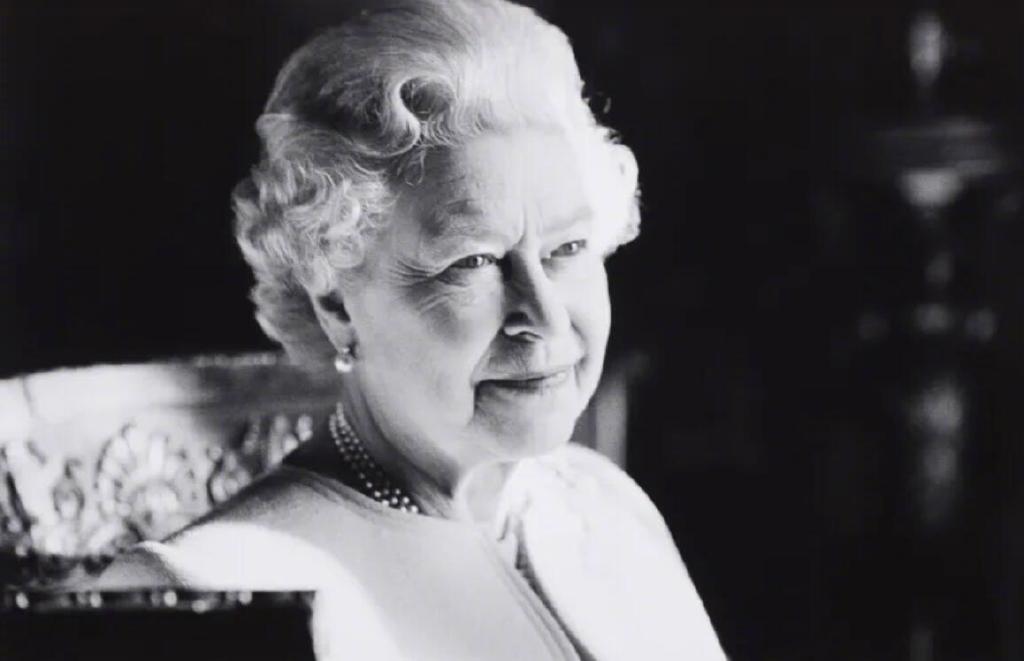 英超比賽停賽原因（因女王去世，英超及英格蘭各級別聯賽可能為默哀選擇停賽）