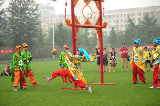 98世界杯預選賽中國隊（回顧國足2002年晉級世界杯：占天時地利人和，現役國足為何趕不上）
