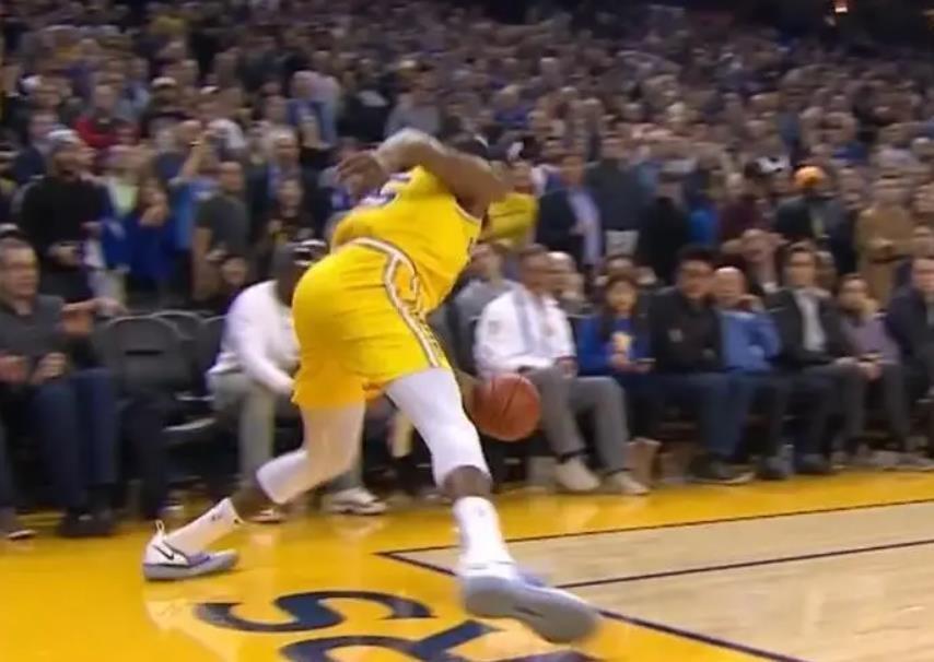 nba裁判不公平（改變冠軍歸屬！盤點NBA最有爭議的十大判罰：裁判決定比賽結果）