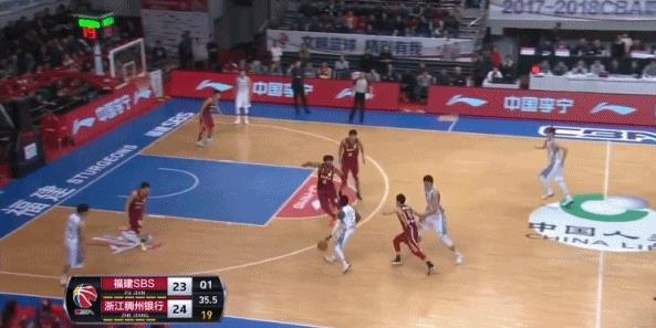 史密斯cba在哪里打（賽季場均61.2分！單場81分先生加盟CBA！真是個狠人啊）