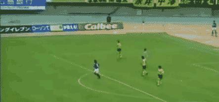 瘋狂的足球101 1000等于幾（GIF！最奇葩烏龍！提前預定2017《瘋狂的足球》最爆笑鏡頭）