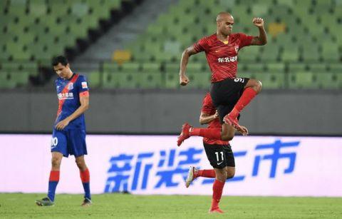 中超聯賽門票多少錢要看武漢隊的（中超 - 爭冠組最后門票5搶3）