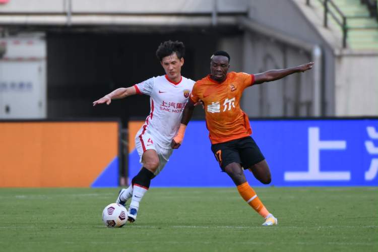中超u23調(diào)整什么看漫（海港再遇難題！國青小將歸隊(duì)，“U23政策”重啟后如何調(diào)整陣容）