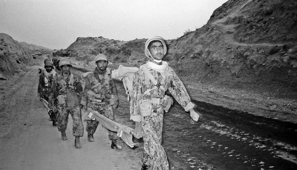 伊朗對戰伊拉克（8年死亡50萬人也沒有勝利者，伊朗與伊拉克展開激烈的對攻戰）