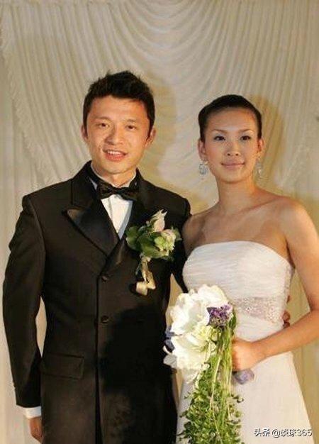 大連足球俱樂部歷任老板（大連人新任主帥，曾因酒后失言下課，與名模前妻離婚后娶外籍美女）