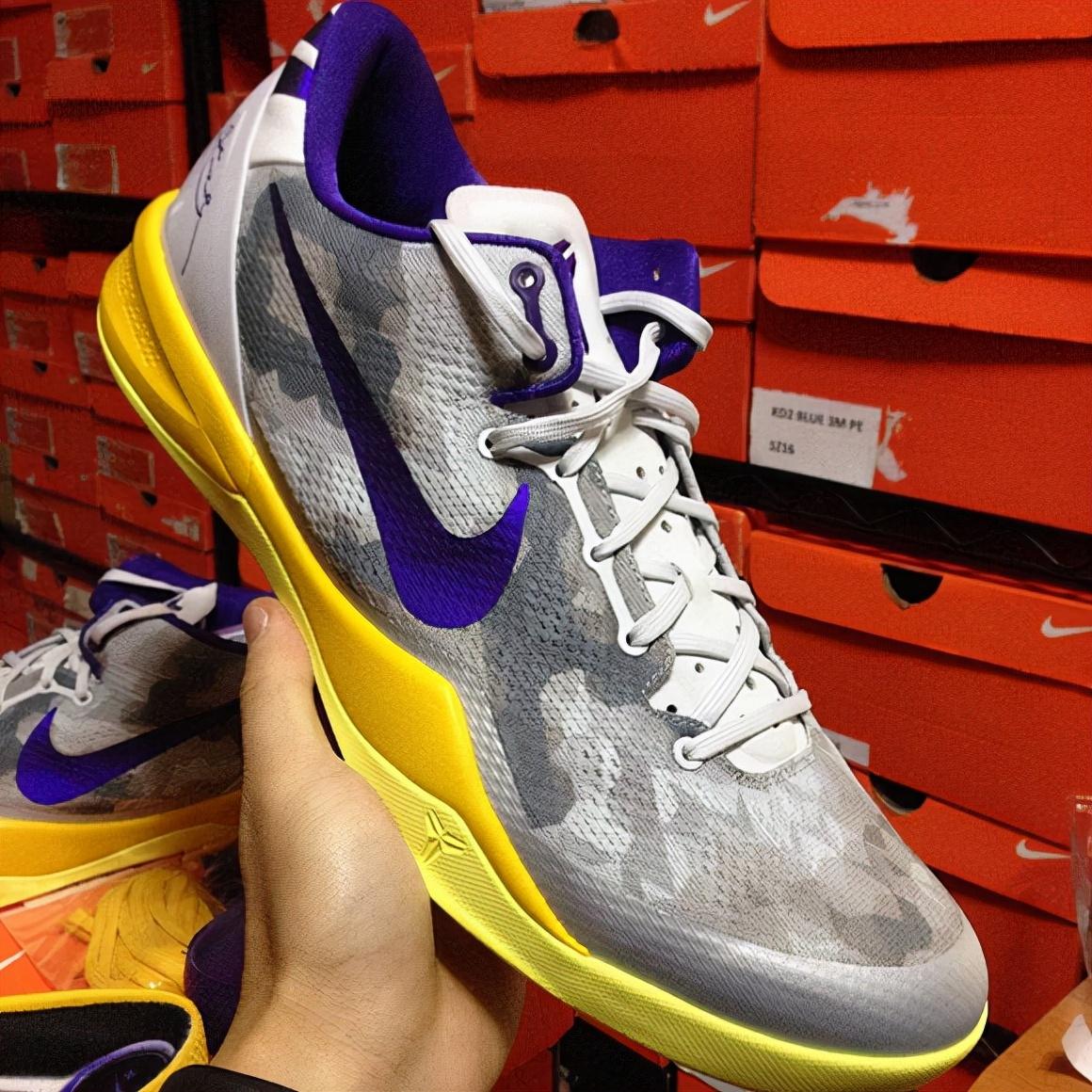 科比歷代戰靴（KOBE8代入坑籃球鞋經典配色回顧！Nike科比戰靴NBA上腳）