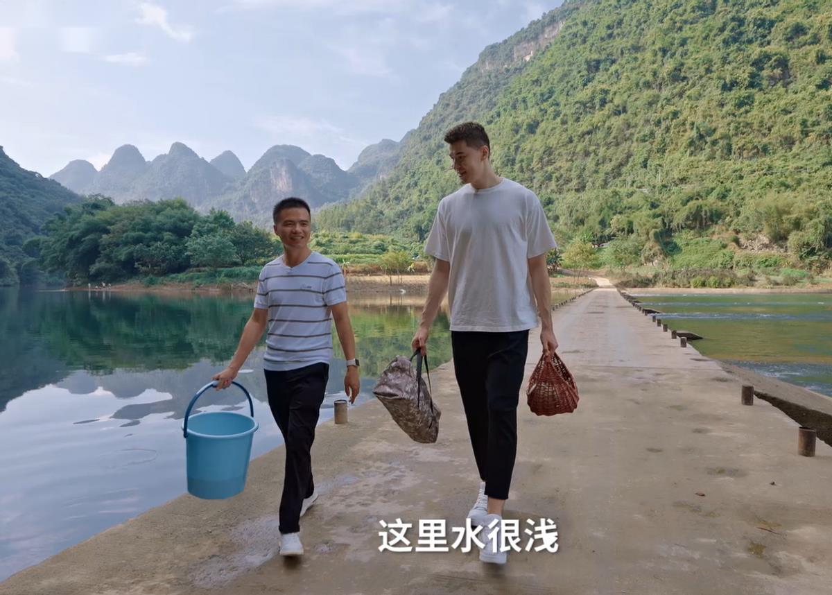 阿布都沙拉木近況（阿不都沙拉木重回巔峰，用行動(dòng)打破質(zhì)疑聲！與實(shí)干家暢聊人生轉(zhuǎn)折）