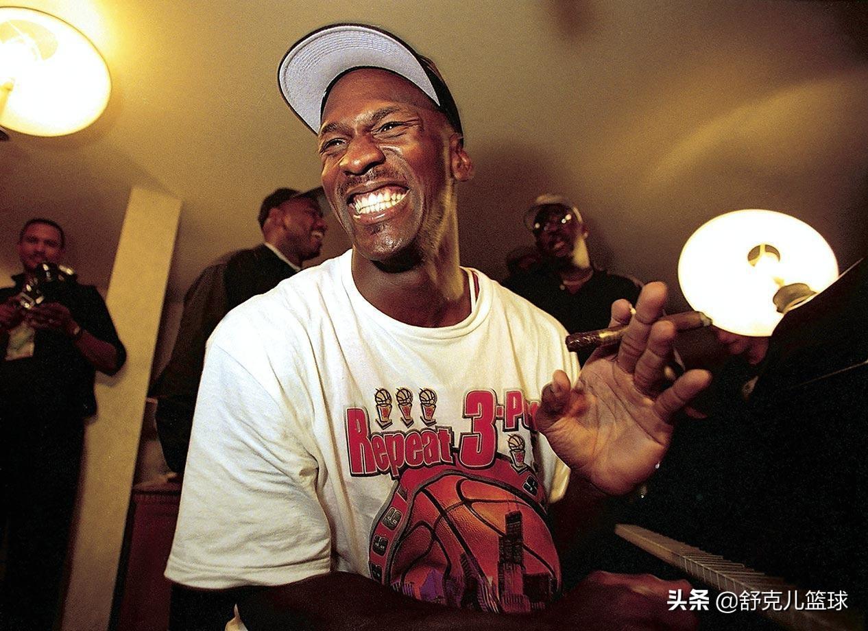 為什么nba球星喜歡抽雪茄（科學(xué)分析，為何球員時(shí)期喬丹酷愛抽雪茄，身體狀態(tài)也沒受到影響）
