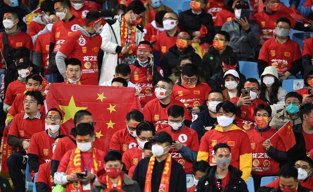 在路上中國(guó)足球這幾年第12集（中國(guó)男足！情何以堪？）