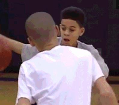nba球隊中的親兄弟有哪些（細數(shù)NBA7對親兄弟：庫里兄弟從小打到大，莫里斯雙胞胎一模一樣）