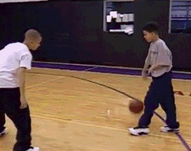 nba球隊中的親兄弟有哪些（細數(shù)NBA7對親兄弟：庫里兄弟從小打到大，莫里斯雙胞胎一模一樣）