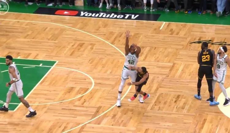 nba惡意犯規標準（霍福德一級惡意犯規，為啥一罰一擲？詳細解讀來了）