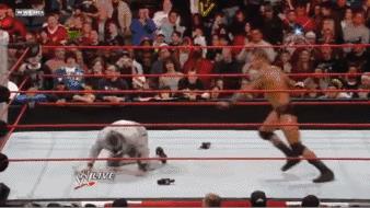 wwe2010（十大兇殘WWE招式，已經(jīng)全部被禁用，最后一招中了至少住院一個月）