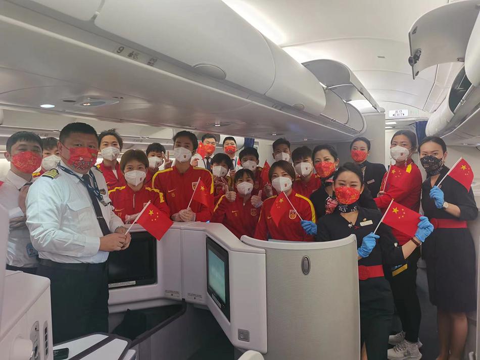 中國女足什么時(shí)候回國（凱旋｜冠軍歸來！中國女足搭乘包機(jī)回國，今晚抵滬）