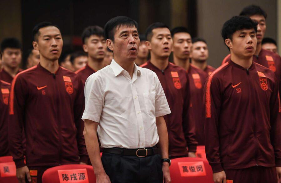 不該放棄歸化（足協做出關鍵決定！歸化之路不能放棄，首位亞洲歸化已完畢）