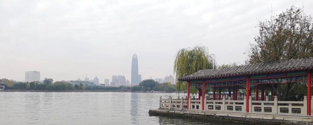 西湖和大明湖哪個大
